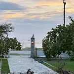 Sunrise Front By Bookvillaeu Apartamento